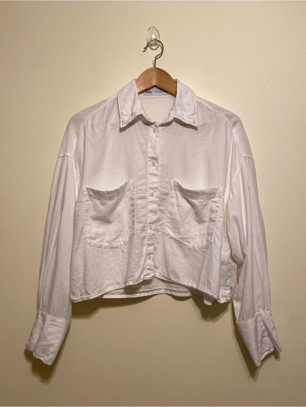 Zara Linen blend White Cropped Button-Down Shirt. Size M.